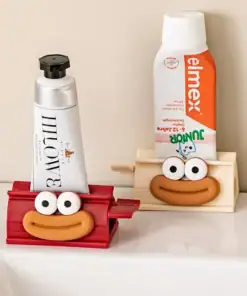Alternative view of Sausage-Shaped Portable Oral Care Tool